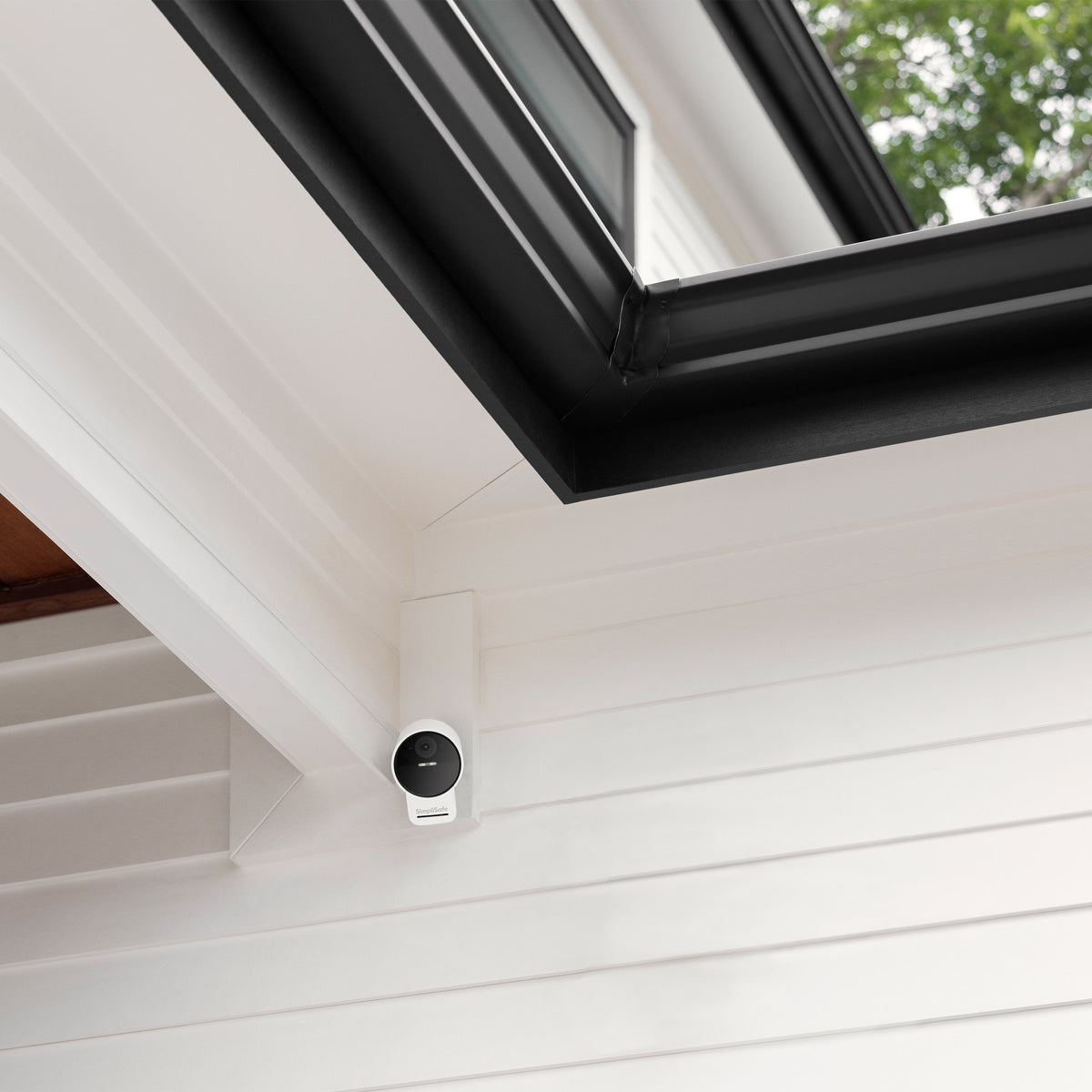 Stay Safe and Secure! 🏡💪 Check out our Simplisafe Security System with 2 Outdoor Cameras - 13-Piece Bundle! 📸🔒