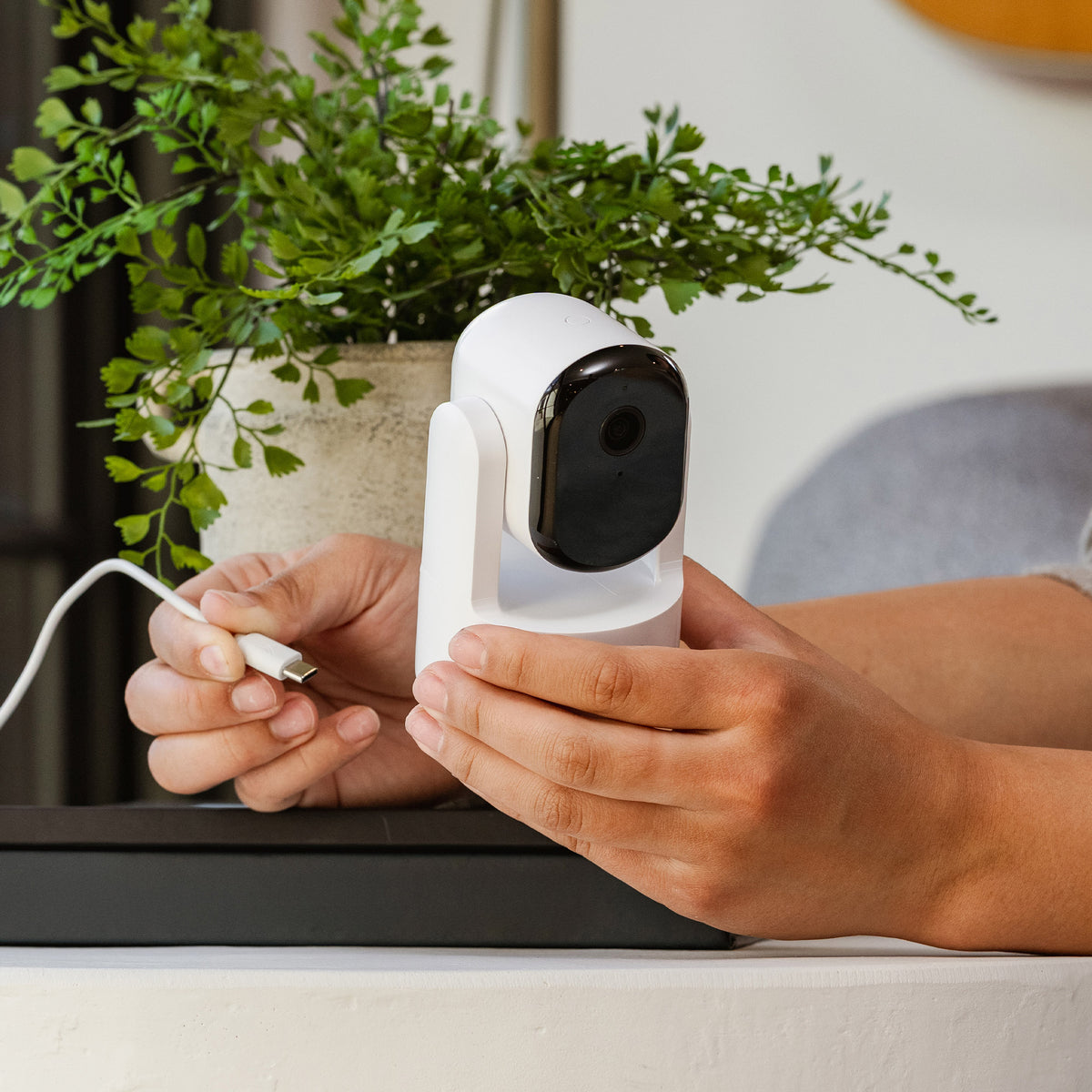 Capture Every Angle with the Arlo Essential 2K Indoor Camera 3-Pack! 🏠📹