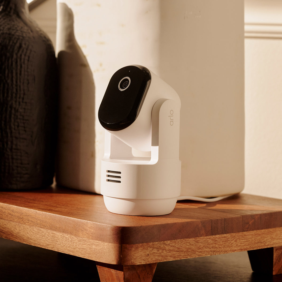 Capture Every Angle with the Arlo Essential 2K Indoor Camera 3-Pack! 🏠📹