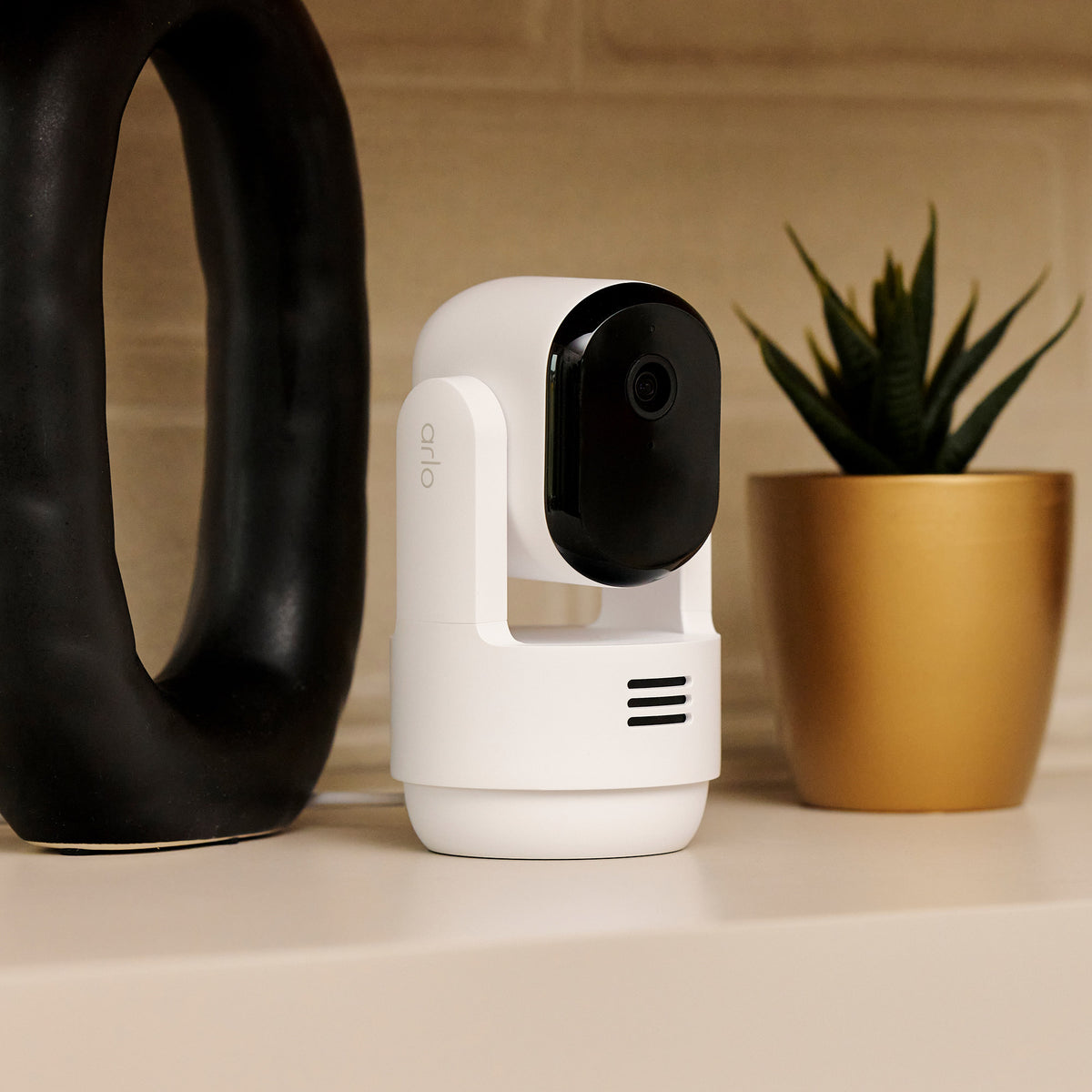 Capture Every Angle with the Arlo Essential 2K Indoor Camera 3-Pack! 🏠📹