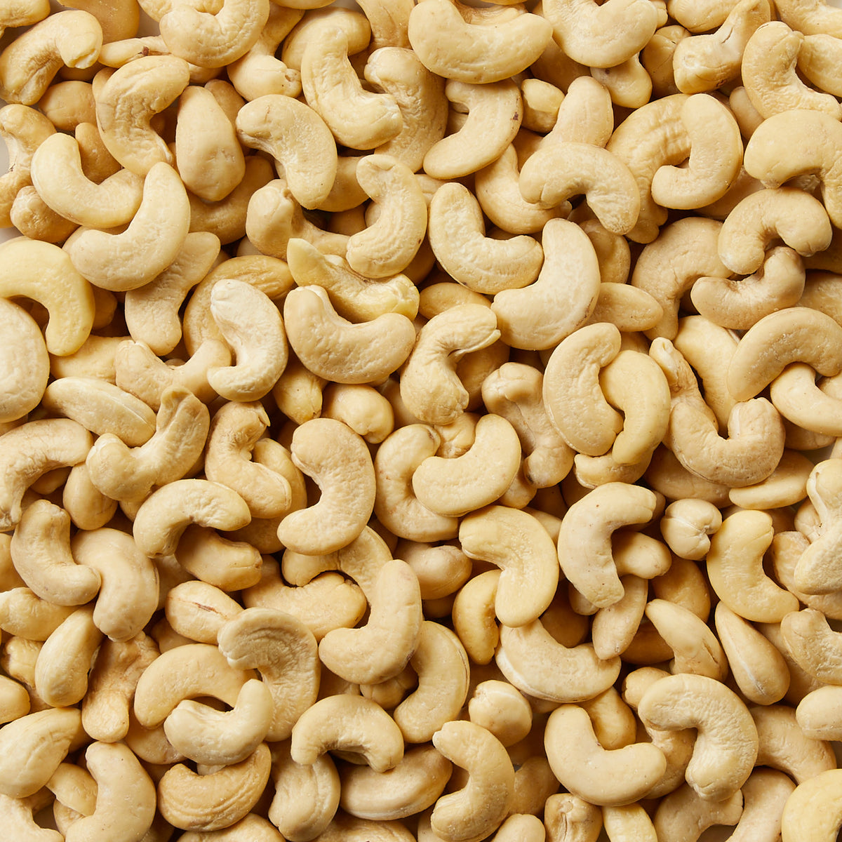 Kirkland Signature Organic Whole Cashews, Unsalted, Unroasted, 2.5 Lbs