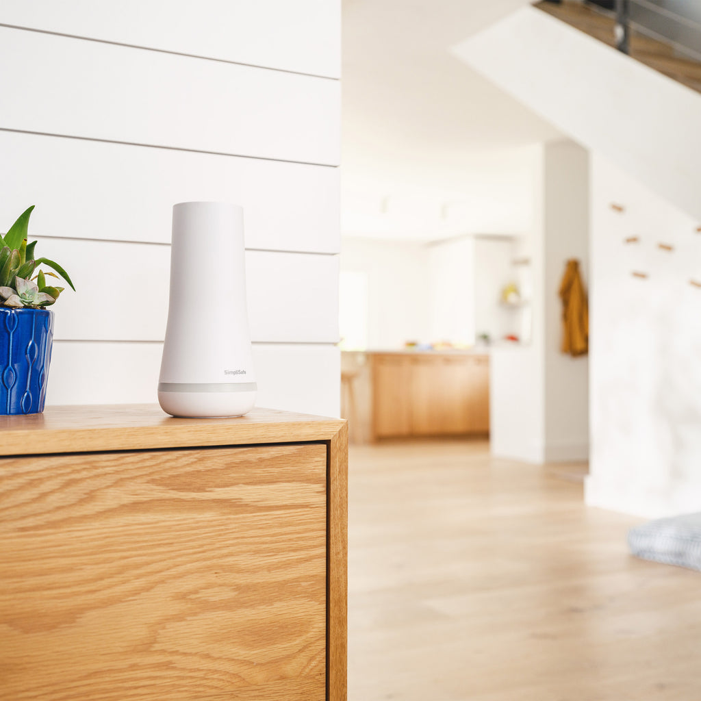 Stay Safe and Secure! 🏡💪 Check out our Simplisafe Security System with 2 Outdoor Cameras - 13-Piece Bundle! 📸🔒